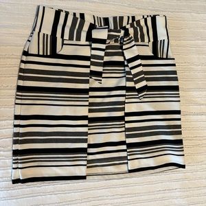 Cabi skirt. Size medium. Can be worn two ways. Perfect condition.